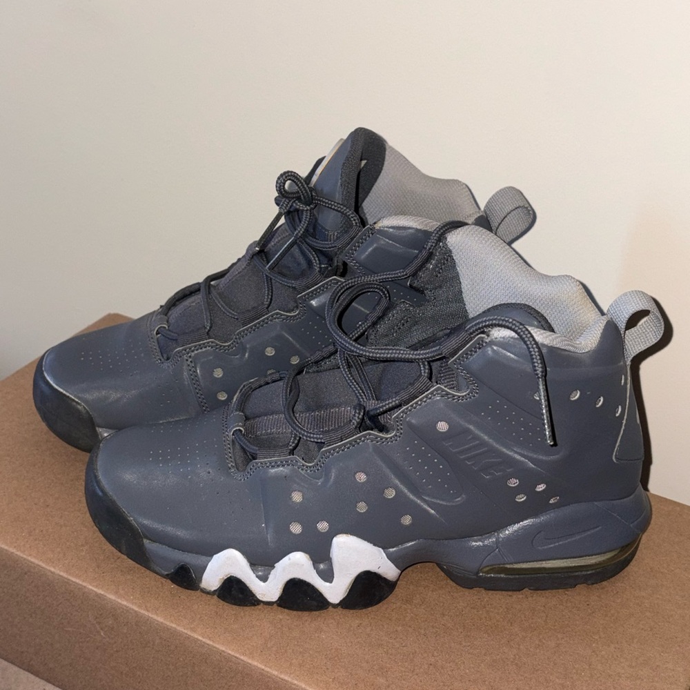 Nike Air Max Barkley Grey